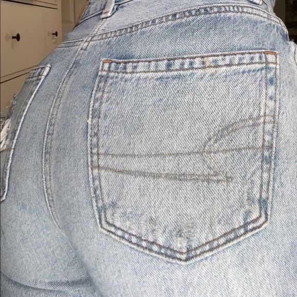 American Eagle Mom Jeans - Picture 2 of 3
